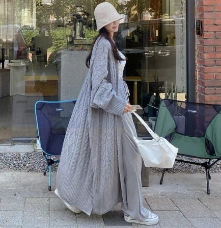 トップス ロングカーディガン 上着 ロング ロング丈 長袖 ドロップショルダー ボタン ストレート ワイド ポケット 前開き ケーブルニット ニット かわいい 大人可愛い きれいめ シンプル