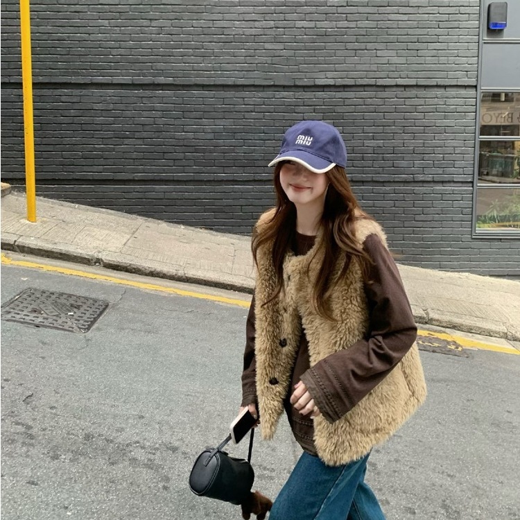 レディース 2025年秋冬新作 韓国風ファーベスト 高級感 レザー&ファー一体 ふわふわ 人気沸騰 アウター