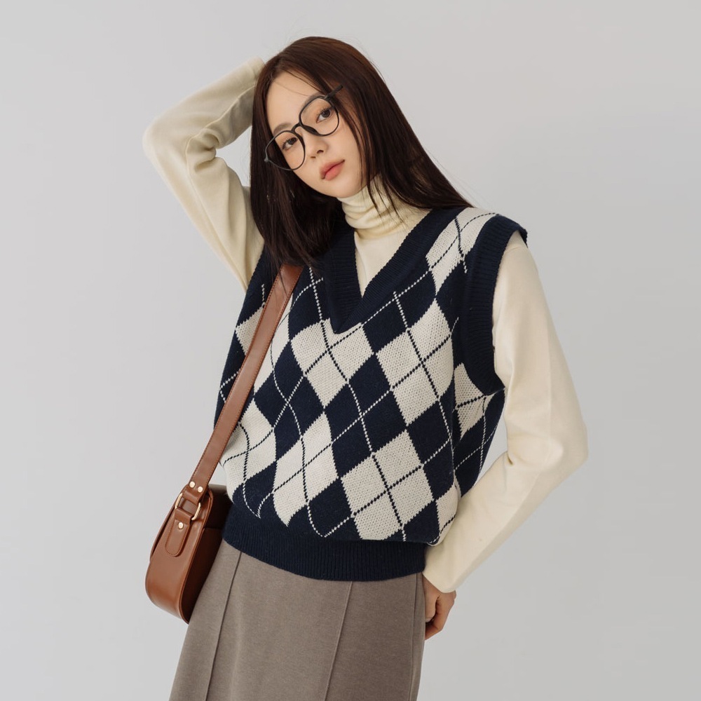 アーガイルチェックVネックニットベスト