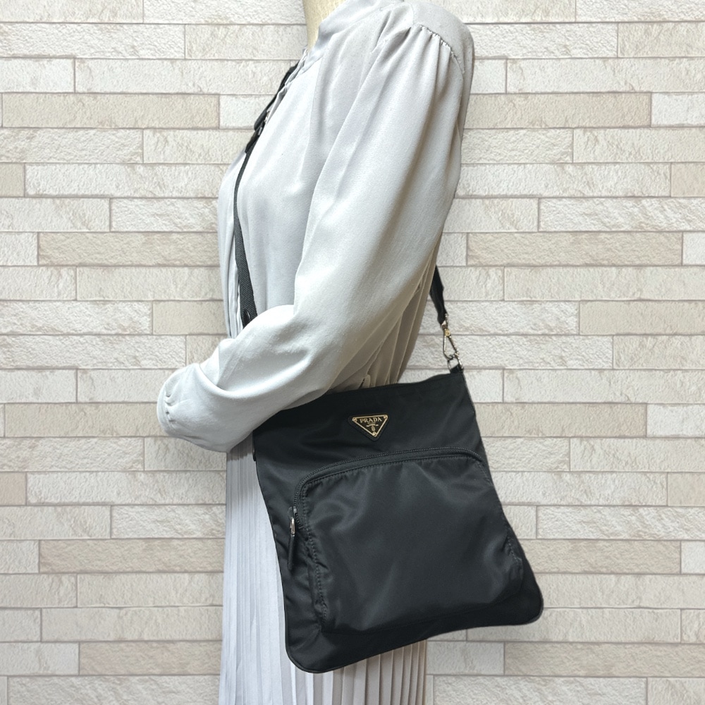 プラダ ショルダーバッグ ナイロン 1BH716 ブラック PRADA 中古 美品