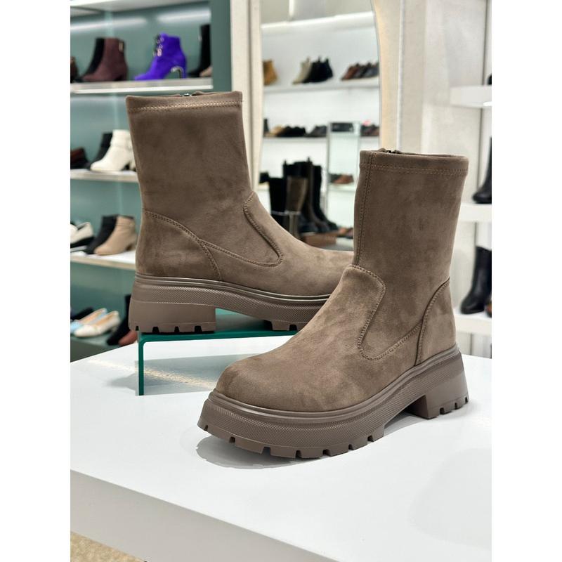 [驪州店] []女性 スエード 足首スパン 軽量モールド アンクルブーツ (2color)712446025 ベージュ