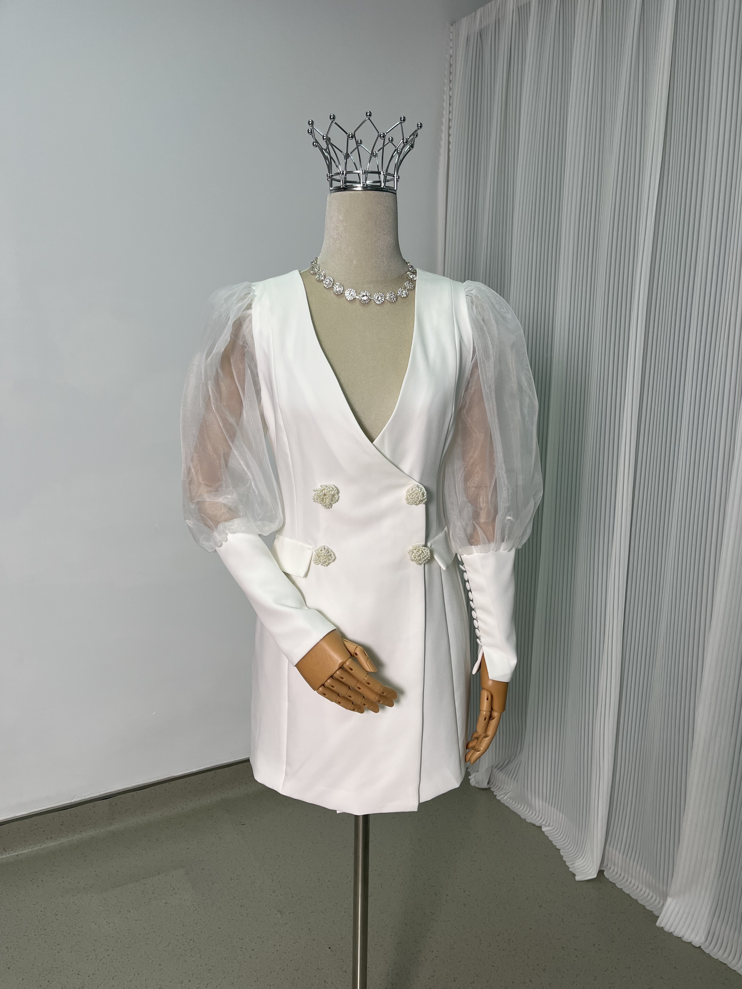 パーティードレス ロングスリーブ スレンダーライン くるみボタン Vネックドレス ミニワンピース 2次会/合コン