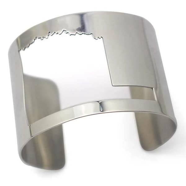 ジェイビーステンレスバングル 腕輪 アクセサリー 手首 男性 女性 プレゼント 破れた感じ ユニーク