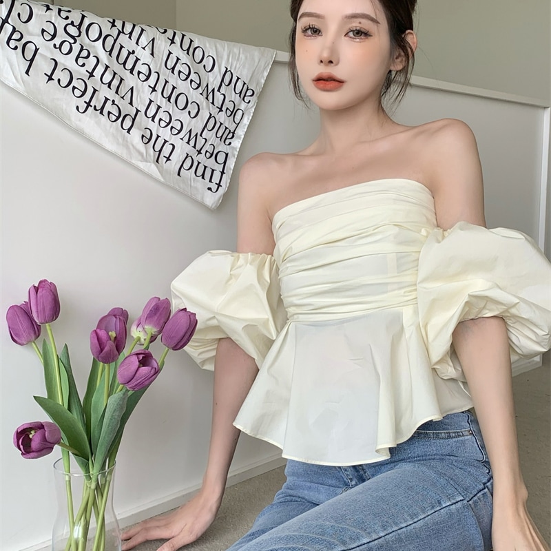 オフショルダー 肩出し レディース トップス カットソー ショート 半袖 ボリューム袖 パフスリーブ スクエアネック フレア タイト スリム フェミニン フリル ふわふわ 大人可愛い きれいめ