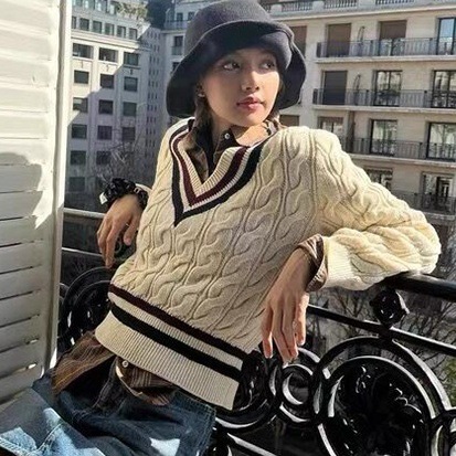 トップス セーター 長袖 Vネック プルオーバー ミディアム丈 かわいい 大人可愛い きれいめ シンプル 上品 おしゃれ かっこいい カジュアル こなれ感 個性的 主役級 存在感 ラフ ルーズ 抜け感