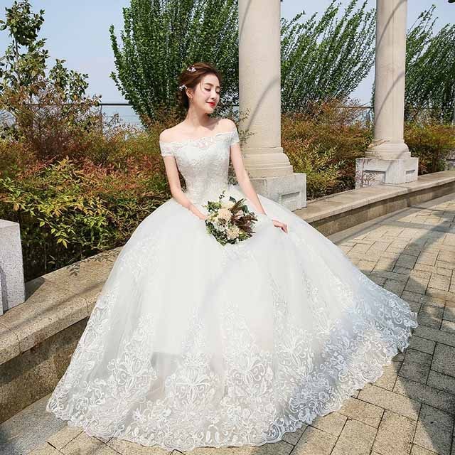 ウェディングドレス オフショルダー ボートネック ブライダルドレス Aライン 結婚式 花嫁ドレス 刺繍 白 ホワイトドレス 二次会ドレス 披露宴 海外挙式 ロングドレス ウェディングドレス 編み上げ