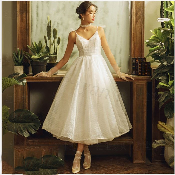 ウエディングドレス シンプル Ａラインドレス 花嫁 前撮り 後撮り ブライダル 結婚式 ロングドレス 演奏会 白 撮影用/お嫁さん/披露宴/花嫁 着痩せ20代30代40代