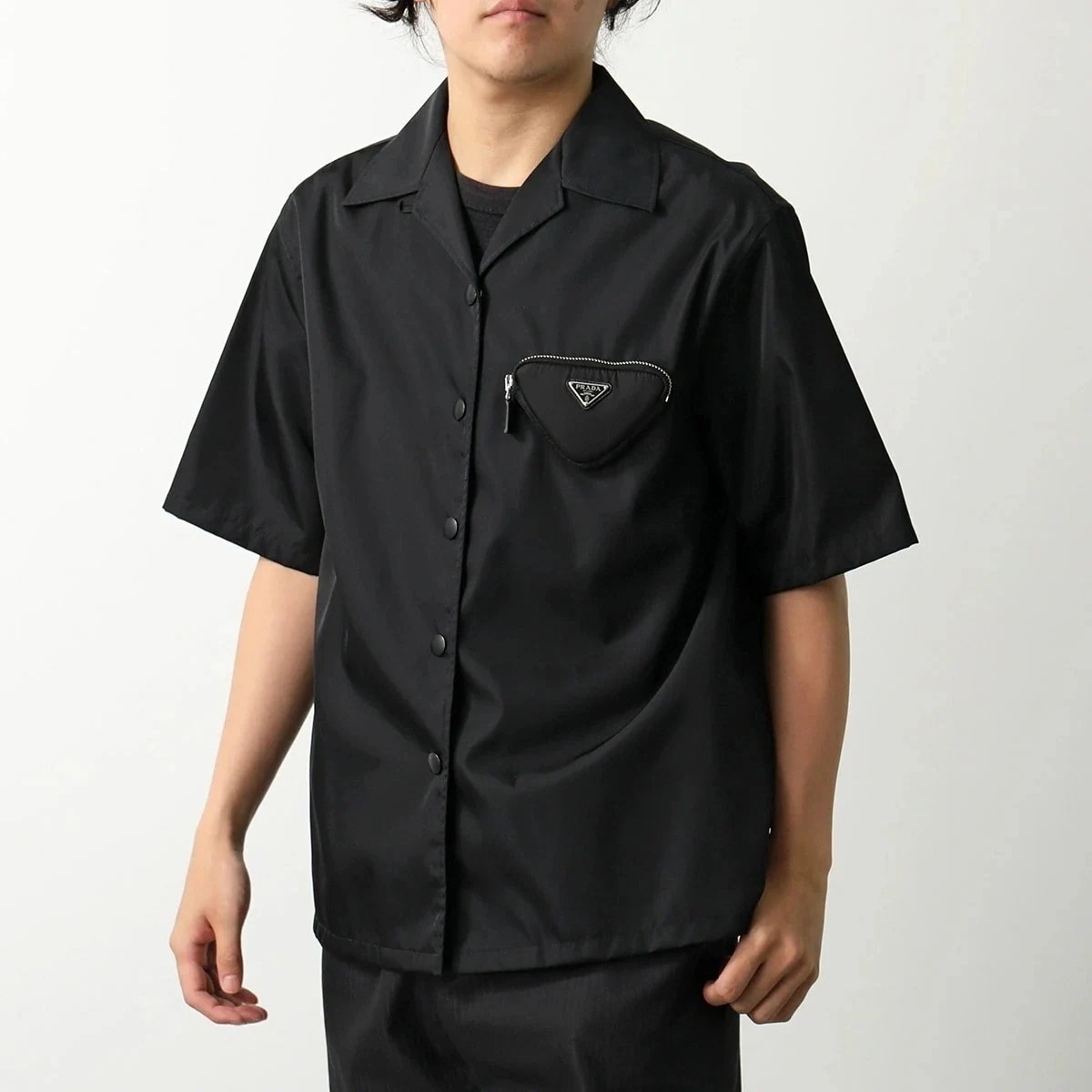 PRADA プラダ シャツ 24X702 1WQ8 メンズ Re-Nylon リナイロン 半袖 ポーチ付き トライアングルロゴ ブラウス F0002/NERO