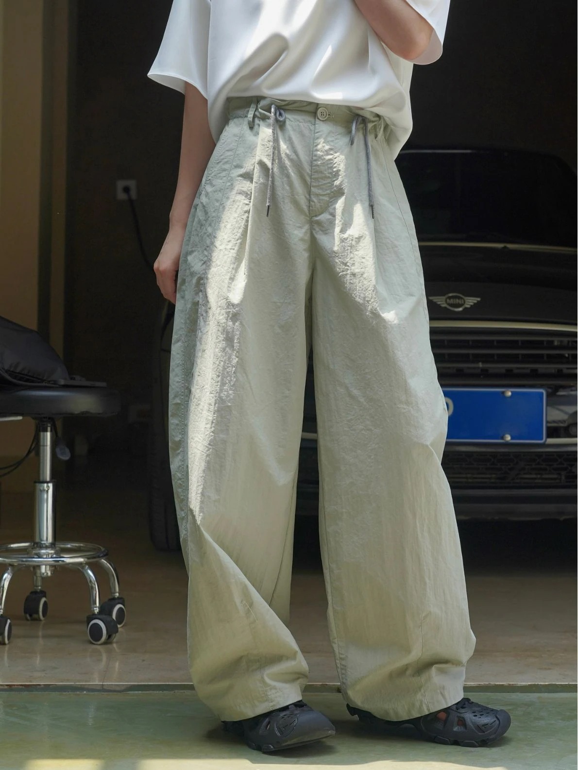 ライトアウトドアスポーツシンプルワイドレッグワークパンツライト緩い薄いカジュアルパンツ女性の夏の新しい韓国語バージョン