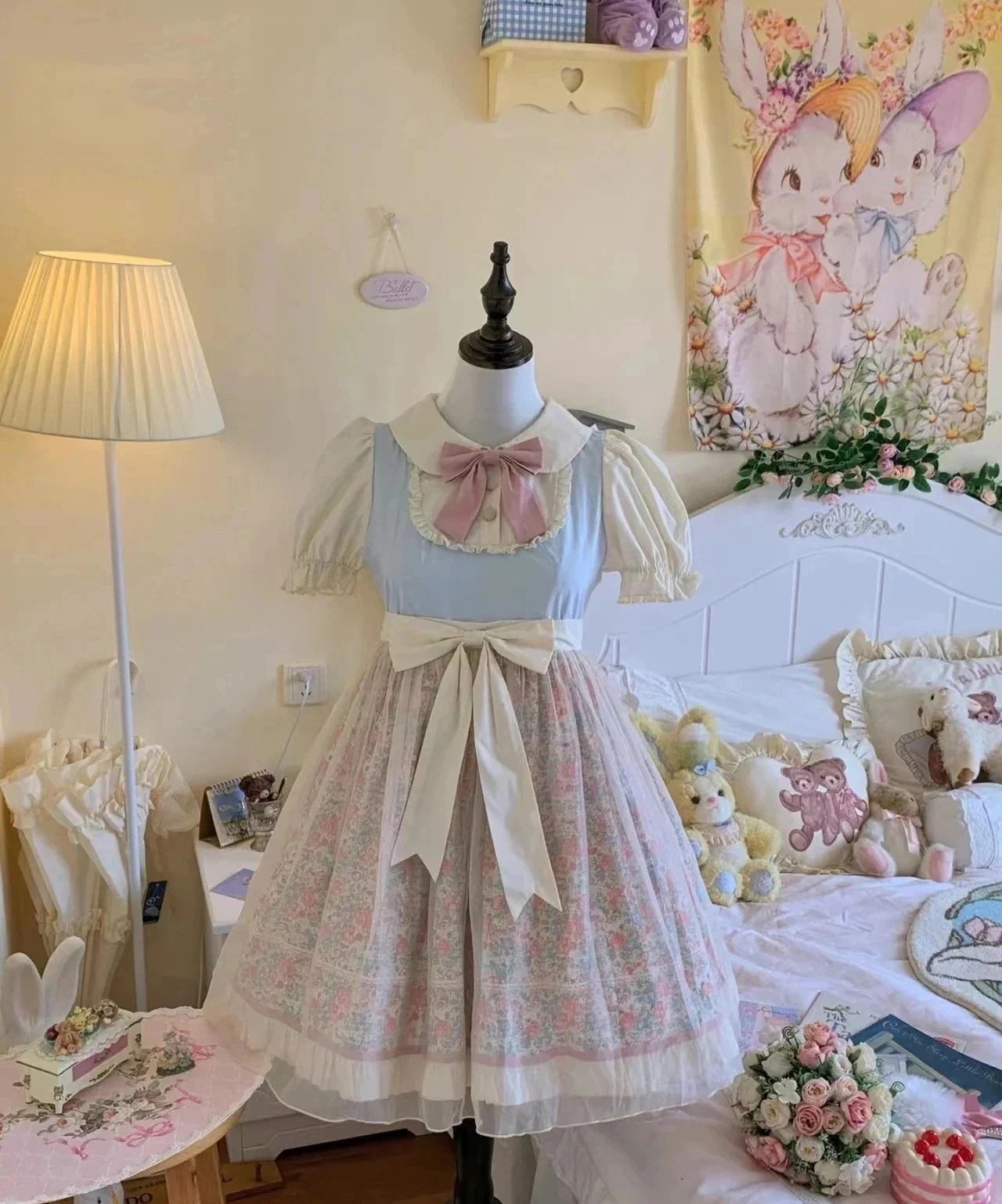 ロリータ夏小さい花ワンピースlolitaかわいい子供襟大きい子供女子ネット糸王女スカート