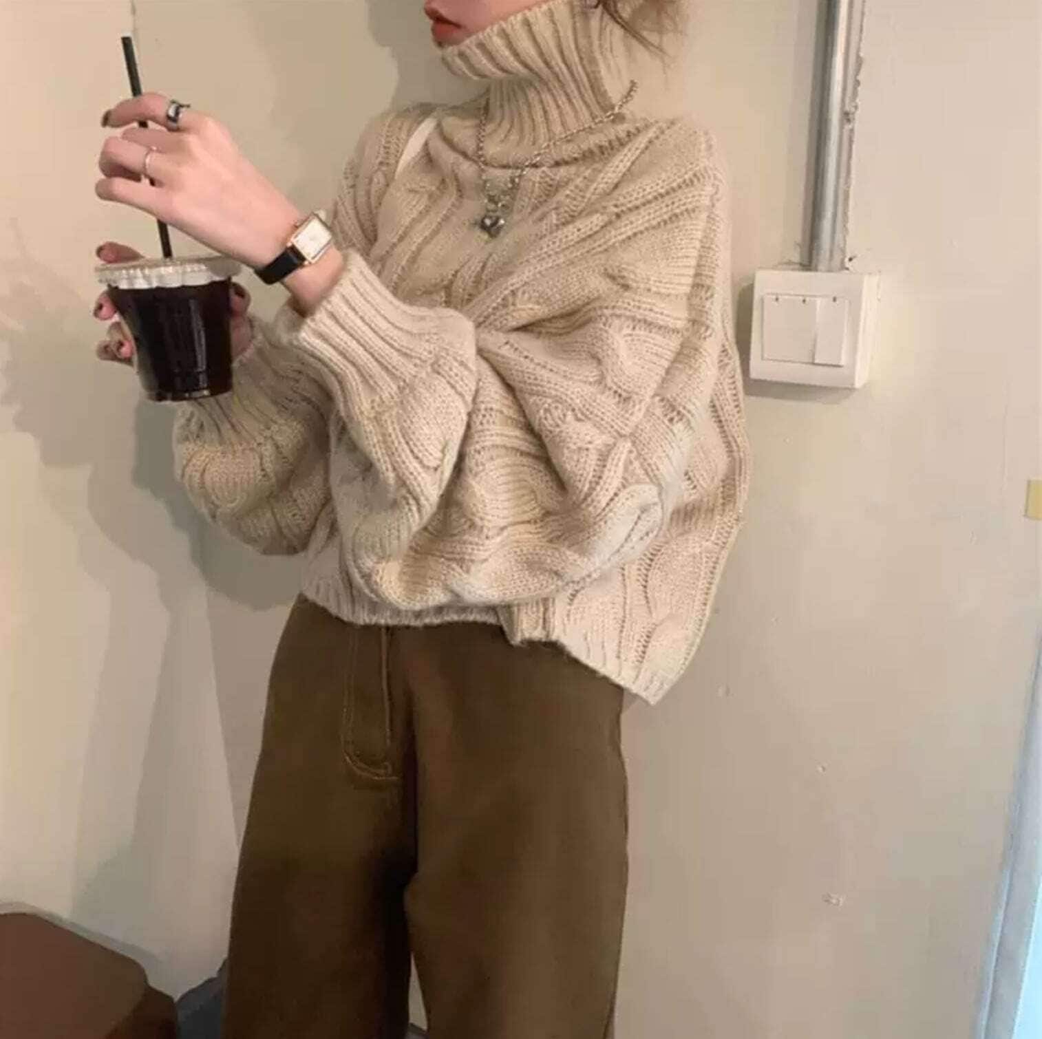 【送料無料】レディース ふんわり 女っぽ タートル ケーブル編み セーター 袖 ボリューム