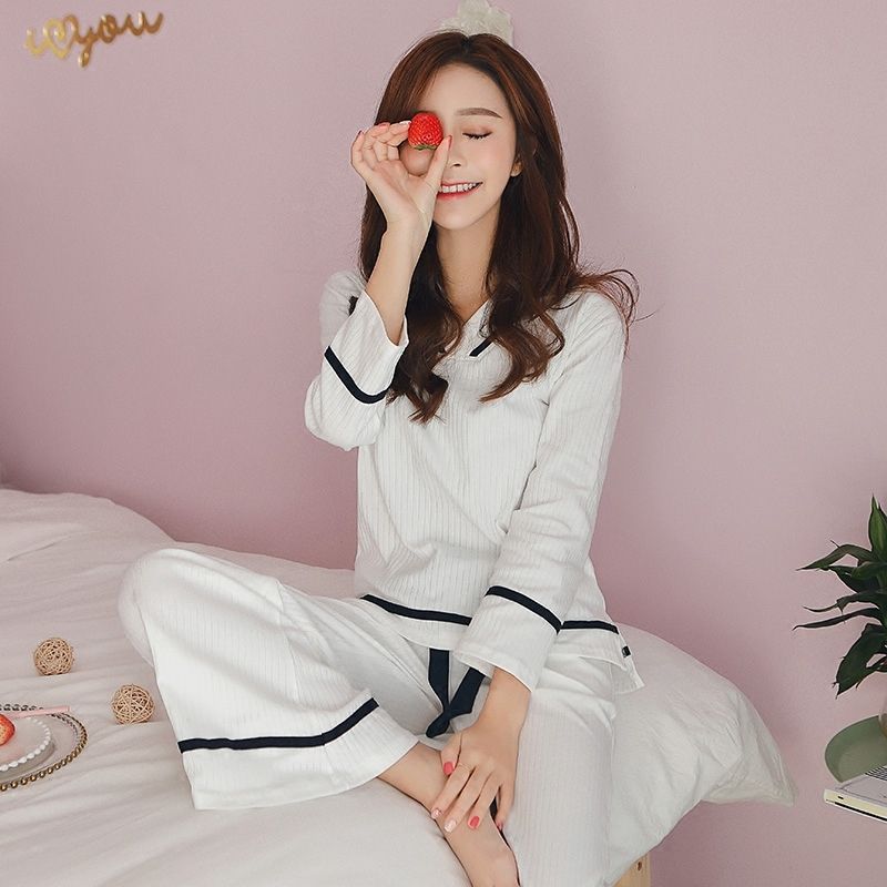 パジャマ 長袖 レディース 黒 白 寝巻き ルームウェア Vネック フレア 綿 ラブリー ガーリー きれいめ シンプル カジュアル おしゃれ 着痩せ 普段使い 大人 可愛い お泊まり 上下 セット