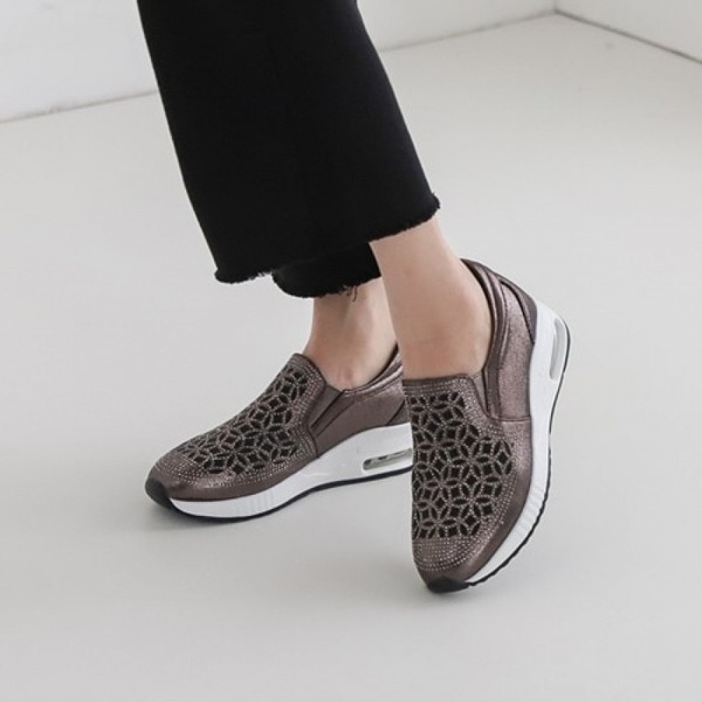 [Ninas Paris] ドットサインエアウィンドウスニーカー 5,614円