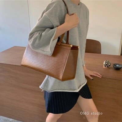 トートバッグ バッグ バック レディースバッグ トートバッグ トートバック 肩がけバック 肩掛けバック 手持ちバッグ 手持ちカバン PU かわいい 大人可愛い きれいめ シンプル カジュアル 大人