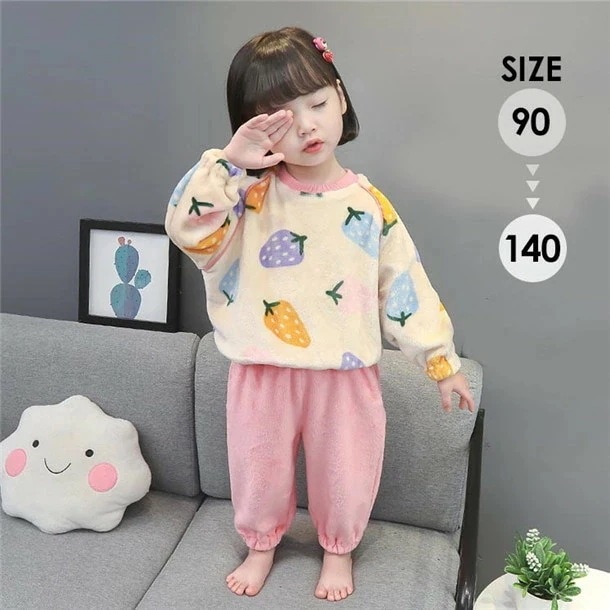 ルームウェア キッズパジャマ 冬 長袖 上下セット 苺柄 もこもこ 子供 女の子 寝巻き ピンク ナイトウェア オシャレ 子ども ふわふわ 裏起毛 可愛い 韓国 部屋着 誕生日 プレゼント 暖かい ロ