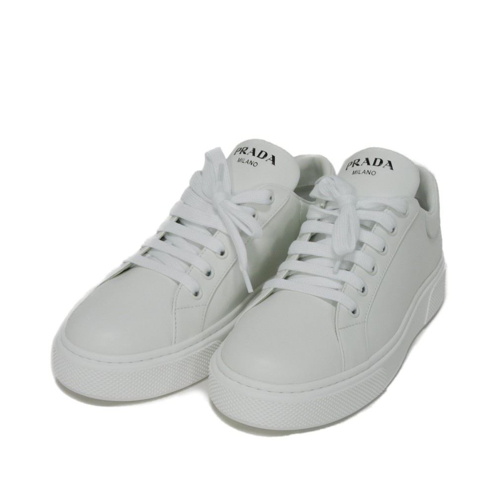 【中古】 スニーカー 38.5 ブラック 6ホール ローカット 25.5cm 美品 ロゴ プリント ロートップ プラットフォーム 1E621M