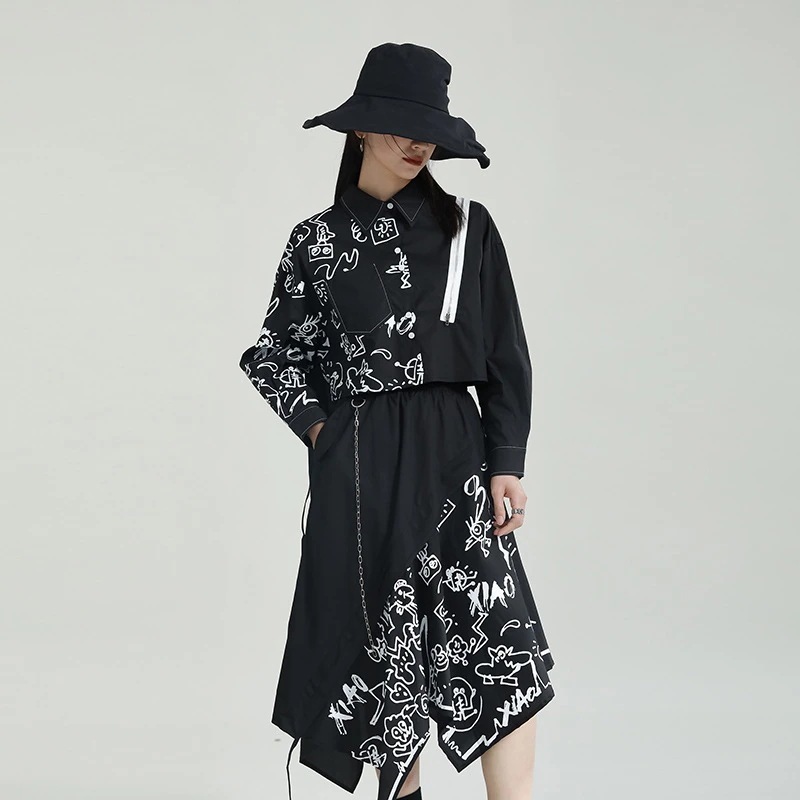 【J.Fashion】 柄ブラウス 落書 長袖 不規則シャツ 全短後長 「スカートは店で購入可能」 レディースブラウス レディースシャツ 体型カバー 日焼け止め メガ割30%までに制限