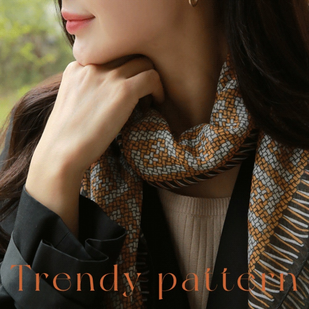 クリック＆ファニーロメル柄スカーフ