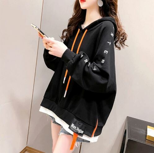 裾レイヤード風薄手ビックシルエットパーカー