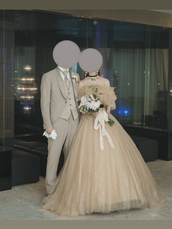 実例写真！カラードレス シャンパン色 取り外しオフショルダー シークインチュール 花嫁 前撮り 32,494円