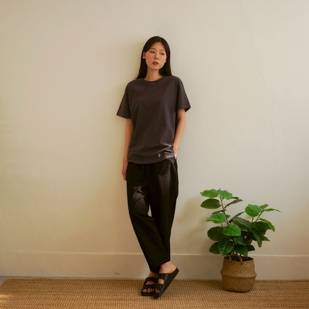 Woman / Linen Easy Pants / Black