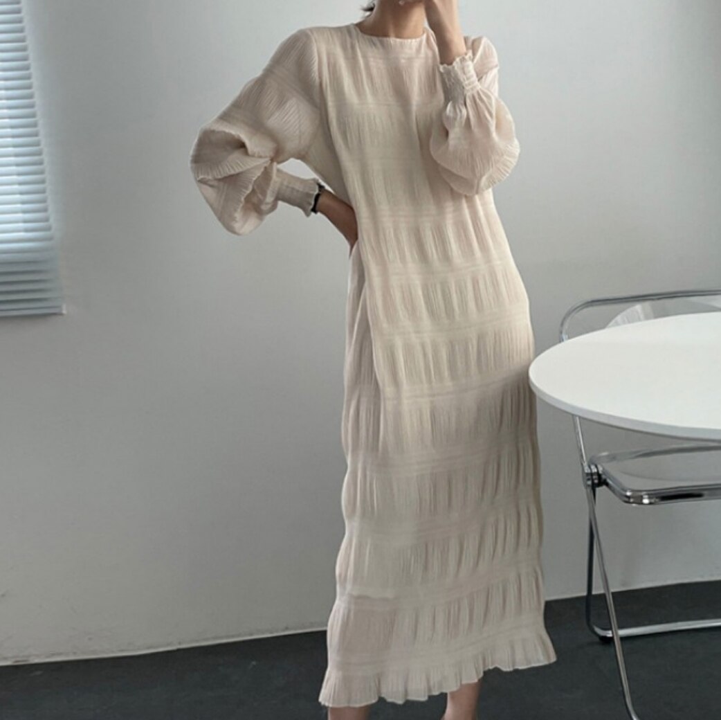 ワンピース デート かわいい 大人可愛い きれいめ シンプル カジュアル 大人 上品 おしゃれ シフォン ティアード ロング丈 長袖 ラウンドネック 薄手 ロングシーズン ブラック アプリコット 韓国