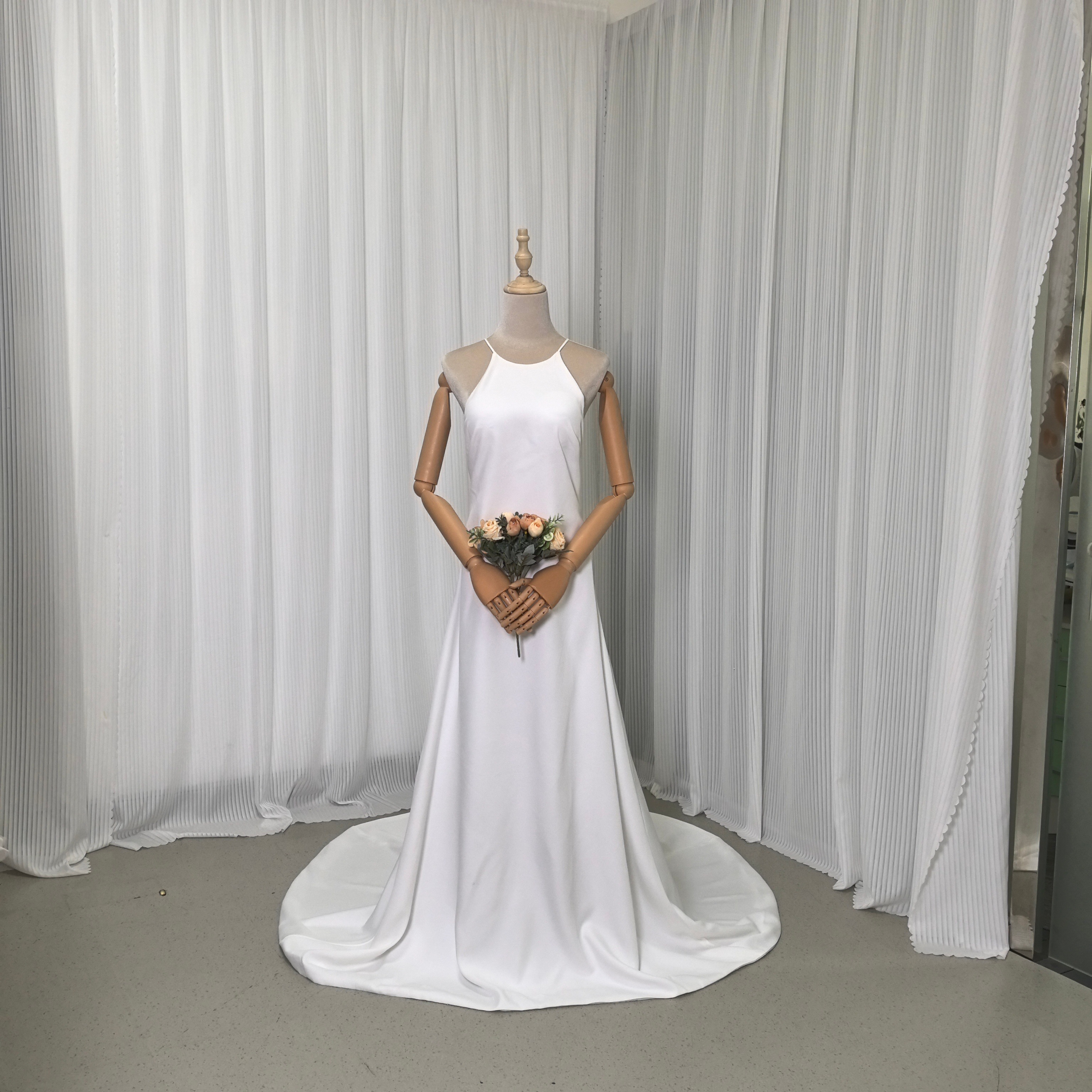 パーティードレス オフホワイト キャミソール ホルターネック 背中見せ ファスナー 演奏会/音楽会 16,323円