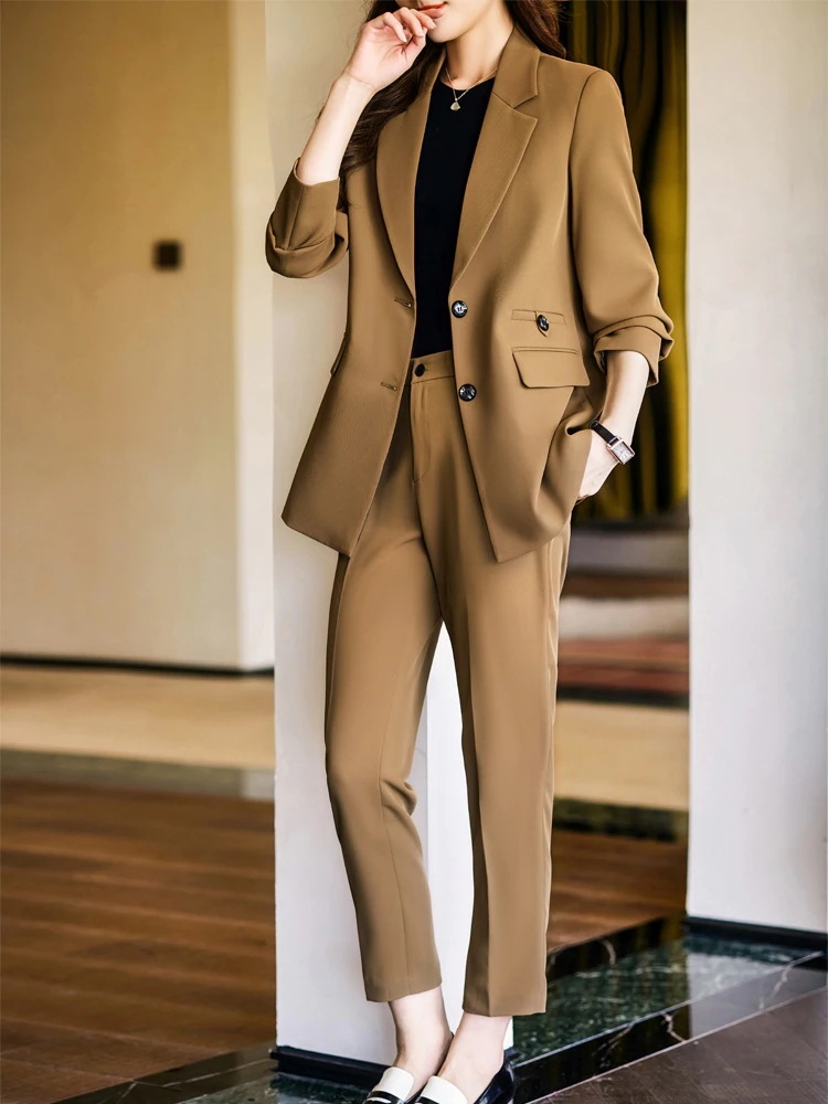 韓国版気質スーツセット女性春新作デザイン感コートハーレムパンツ 二点セット通勤百掛け春先取りセットアップ