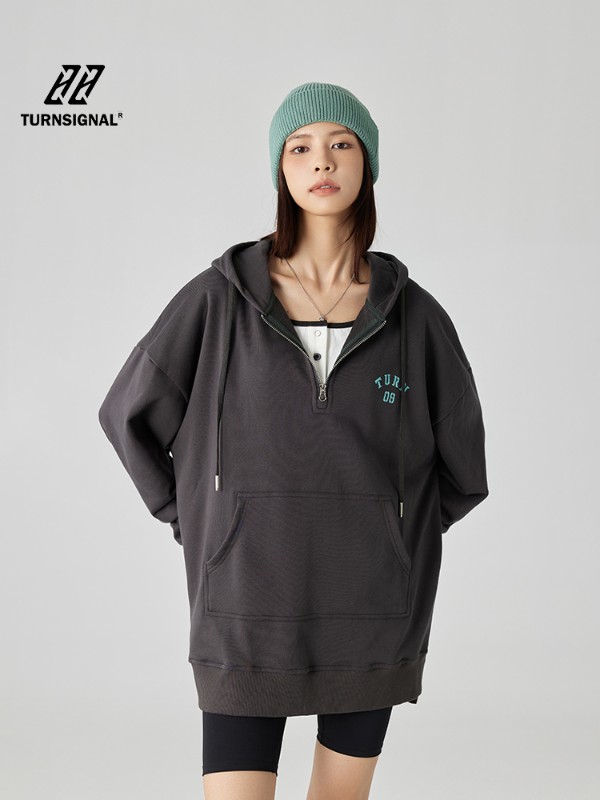 ターンシグナルトレンドのハーフジップミドル丈スウェットシャツレディース2025新作ゆったりカジュアルフード付き春秋