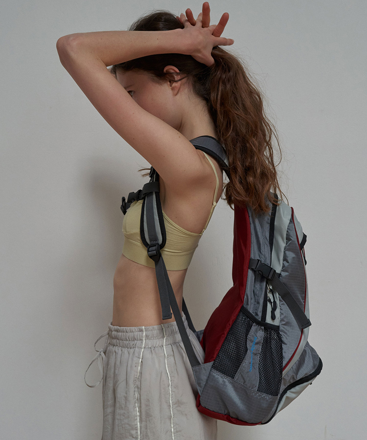 ノーコンテンツノーコンテンツバックパック _ グレー