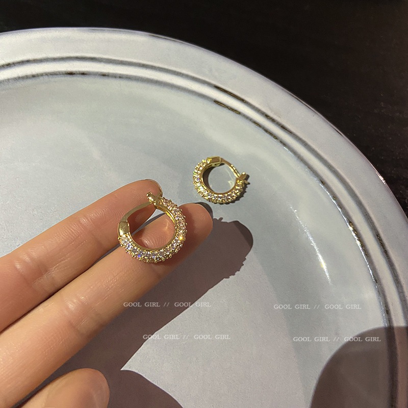 ベストセラー 韓国の東大門ダイヤモンドをちりばめた小さなイヤリングは冷たい風のシンプルなガーリーイヤリング気質個 ピアス