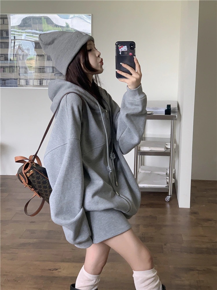 セットアップ2024新型韓国版韓国系スポーツカジュアル連帽パーカー女性秋半身スカート2点セットオールインワンセットアップセットアップ
