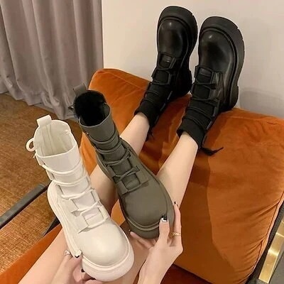 ブーツ 旬な履きこなし！ショートブーツ ロングブーツが復活！ スタイルアップ！ヒールパンプス 厚底シューズ ヒールパンプス マーディンブーツショット