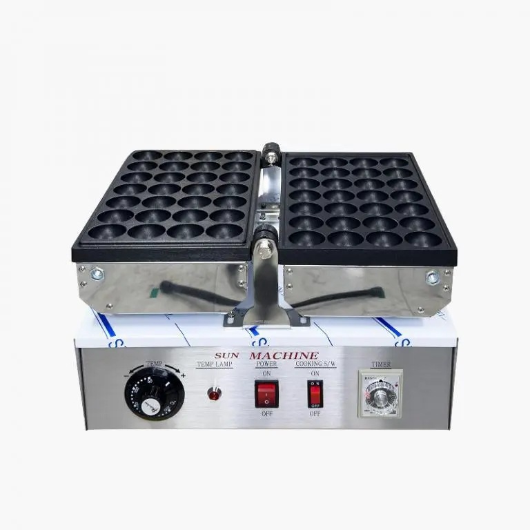 【韓国製】 太陽産業 たこ焼き器 28穴 回転式 電気 220V (変換プラグ付) 自動回転 電気式