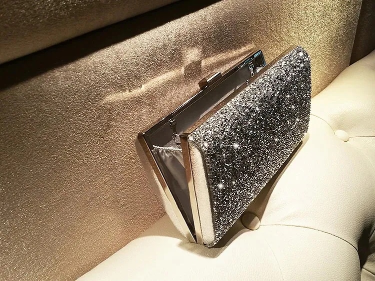 結婚式 フォーマルバッグ パーティー パーティバッグ 夏 セレモニー レディース 秋 シルバー パーティーバッグ お呼ばれ 黒 冬 結婚式 クラッチ 春 キラキラ 二次会 バッグ