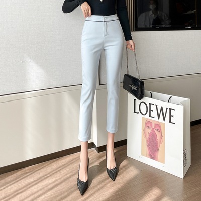 ボトムス パンツ クロップドパンツ テーパードパンツ アンクル丈 7分丈 伸縮性 薄手 かわいい 大人可愛い きれいめ シンプル 大人 上品 おしゃれ お洒落 かっこいい 無地 春 夏 10代 20代