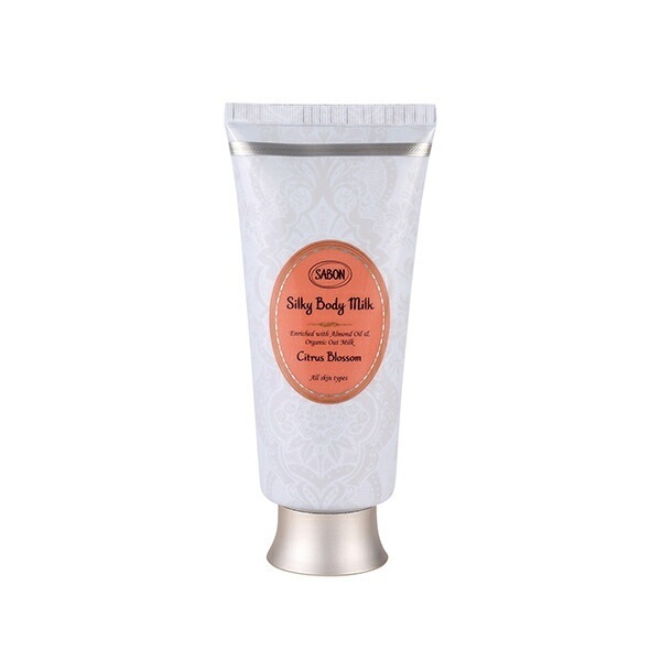 シルキーボディミルク 200mL オーガニックオーツミルク アーモンドオイル 潤いの浸透や保湿をサポート ブランド ボディケア