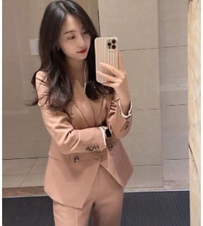 トップス アウター スーツ 長袖 襟付き スリム ストレート 上下セット 2点セット お得 大人可愛い きれいめ シンプル 上品 おしゃれ かっこいい ラフ メンズライク ラブリー 主役級 存在感