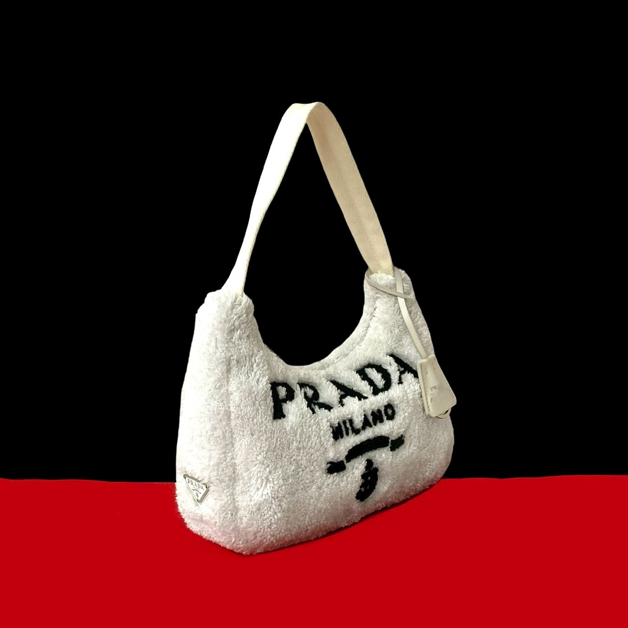 テリー ミニ 三角ロゴ 金具ハンドバッグ パイル ホワイト 44345