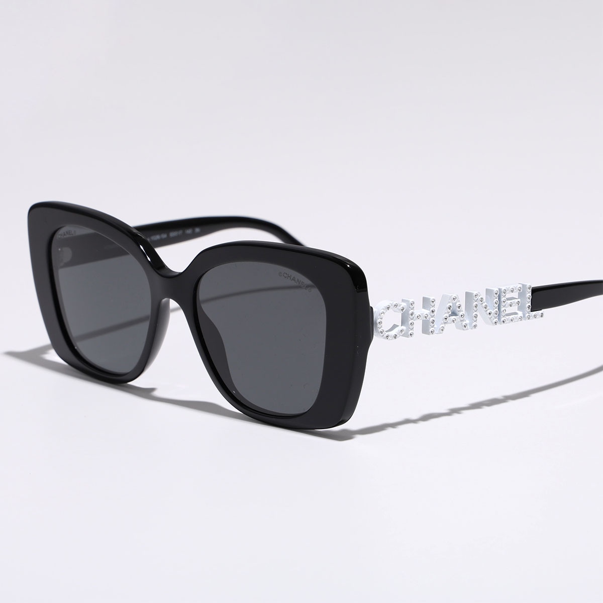 CHANEL シャネル サングラス 5422B スクエア型 バタフライ型 フルリム セルフレーム CCマーク ココマーク ストラス装飾 アイウェア