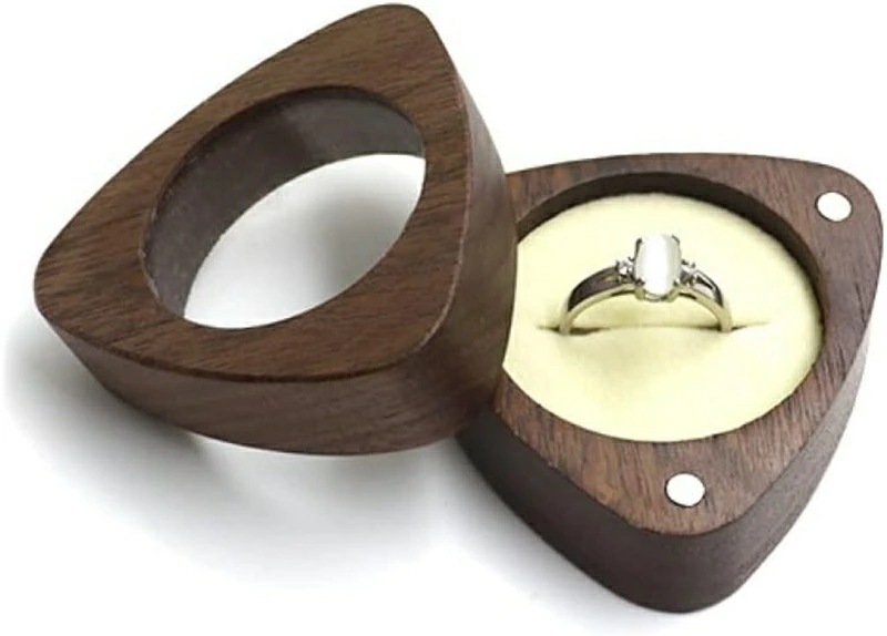 リングケース ジュエリーボックス 持ち運び ミニ 木製 ペア 三角形 クリア蓋 クルミ 指輪置き リング 結婚式用 プロポーズ ロマンチック アクセサリー収納 アクセサリーケース 防塵 レディーズ ク