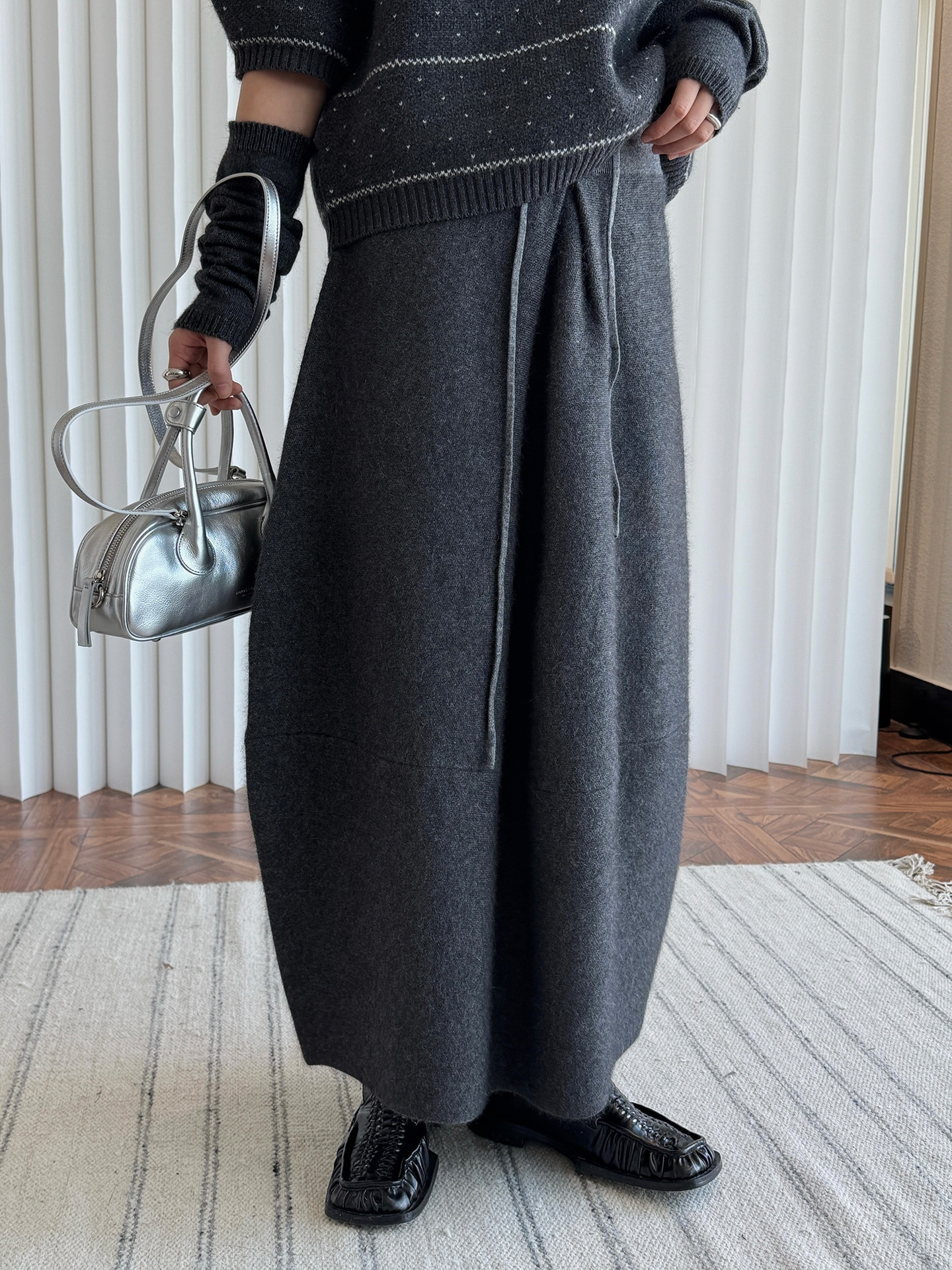 盧浮春の新作韓国版の流行文芸のつぼみのウールの半身のスカートの柔らかい繊細なカジュアルなロングスカートの女性