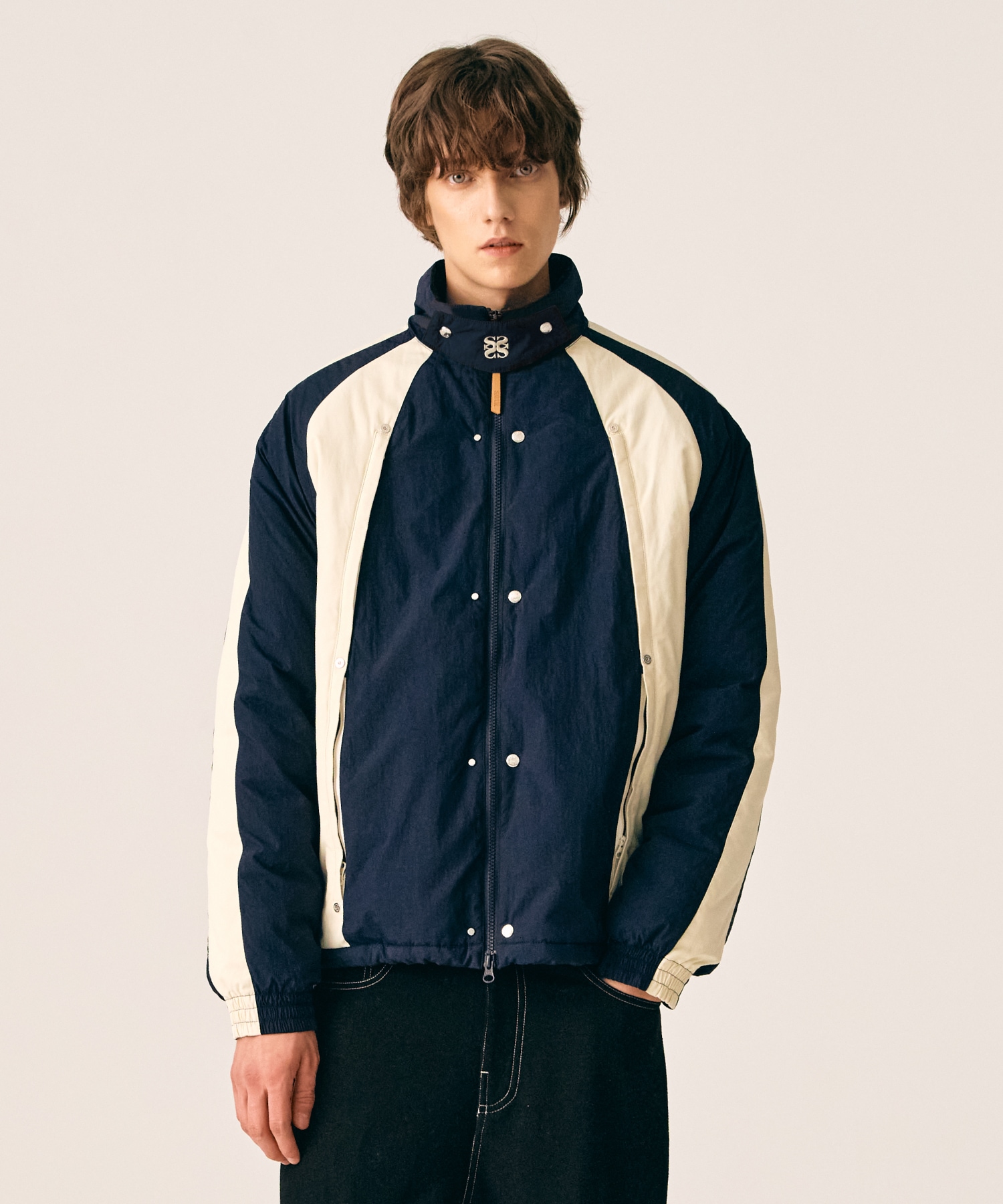 Qoo10 SATUR SATURスポーティトラックジャ アウタ