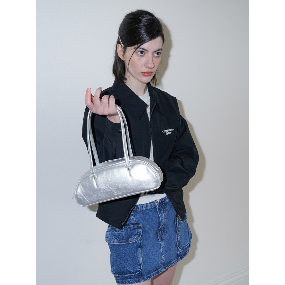 SOMEWHEREBUTTER ドミーバゲットバッグ - シルバー
