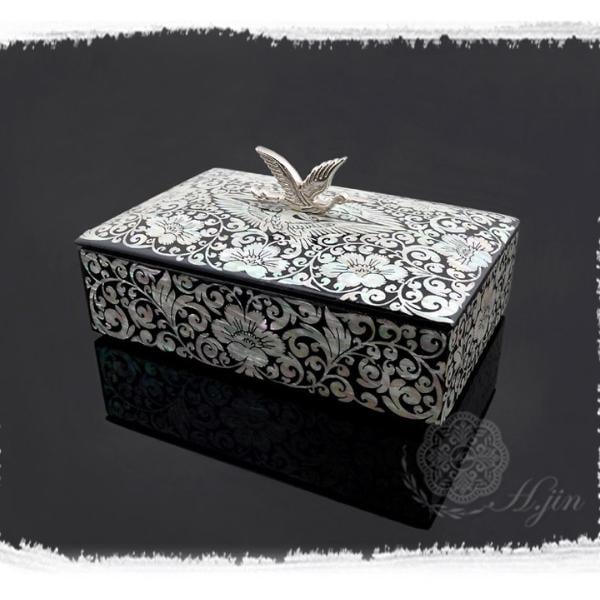 韓国螺鈿 螺鈿漆器 名刺入れ 小物入れ 松の木 鶴 韓国伝統 韓国 アンティーク 螺鈿 送料無料(一部地域除外)