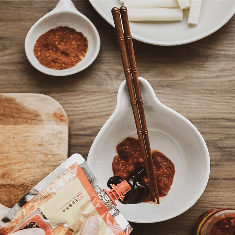 スタイル クリエイティブ 木製 箸 先のとがった 家庭用 木製の箸 牧歌的なスタイル 大人気 5,078円