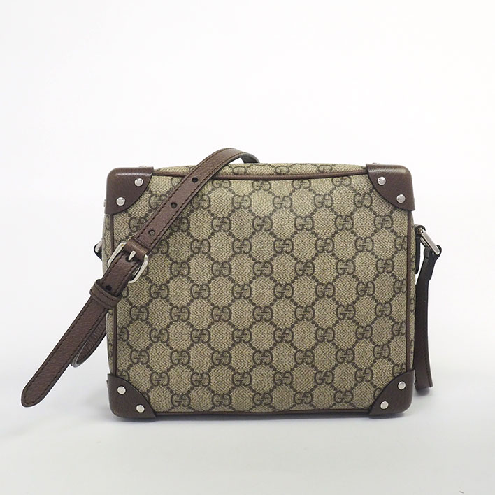 【美品】グッチ クロスボディバッグ シルバー金具 GGスプリーム レディース 【ショルダーバッグ】
