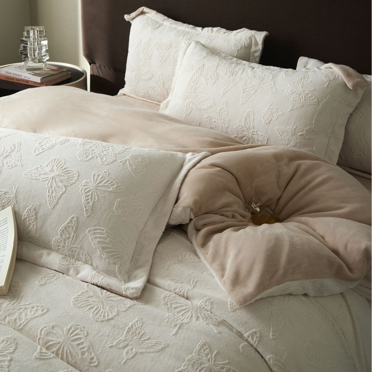 A類ミルクレーヨン4点セット厚手高グラム重さ5 D彫刻フラワーレーヨン布団カバーシーツベッド笠冬保温キット