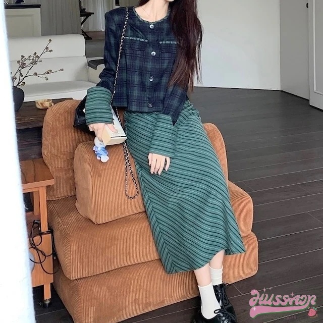 セットアップアウタージャケットノーカラー襟なしラウンドネックボタンスカートミモレ丈スリットバックオープン秋かわいいおしゃれきれいめグリーン緑韓国ファッションレディー