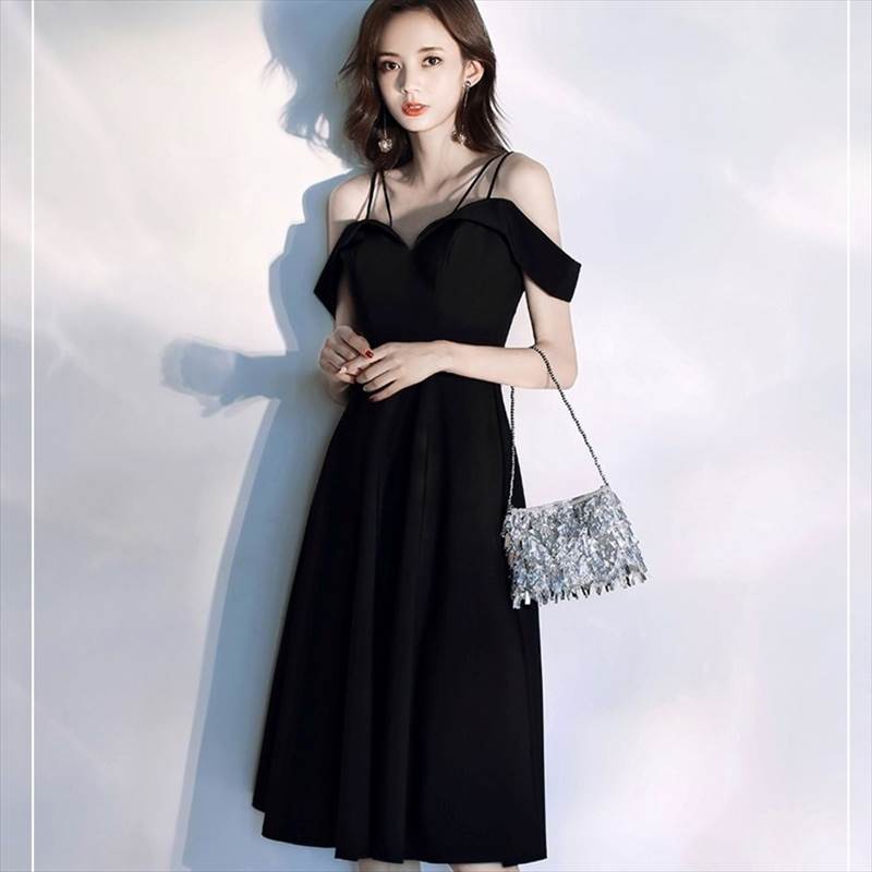パーティードレス 黒 ミモレ丈 膝丈 結婚式 二次会 お呼ばれ 演奏会 発表会 フォーマル ドレス ワンピース オフショル 個性的 大人可愛い お洒落 バックシャン 紐 ガーリー 華やか 袖あり 春